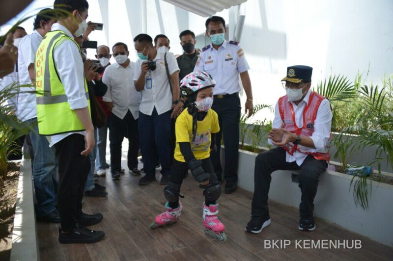 Menhub Budi Karya di Terminal Tirtonadi